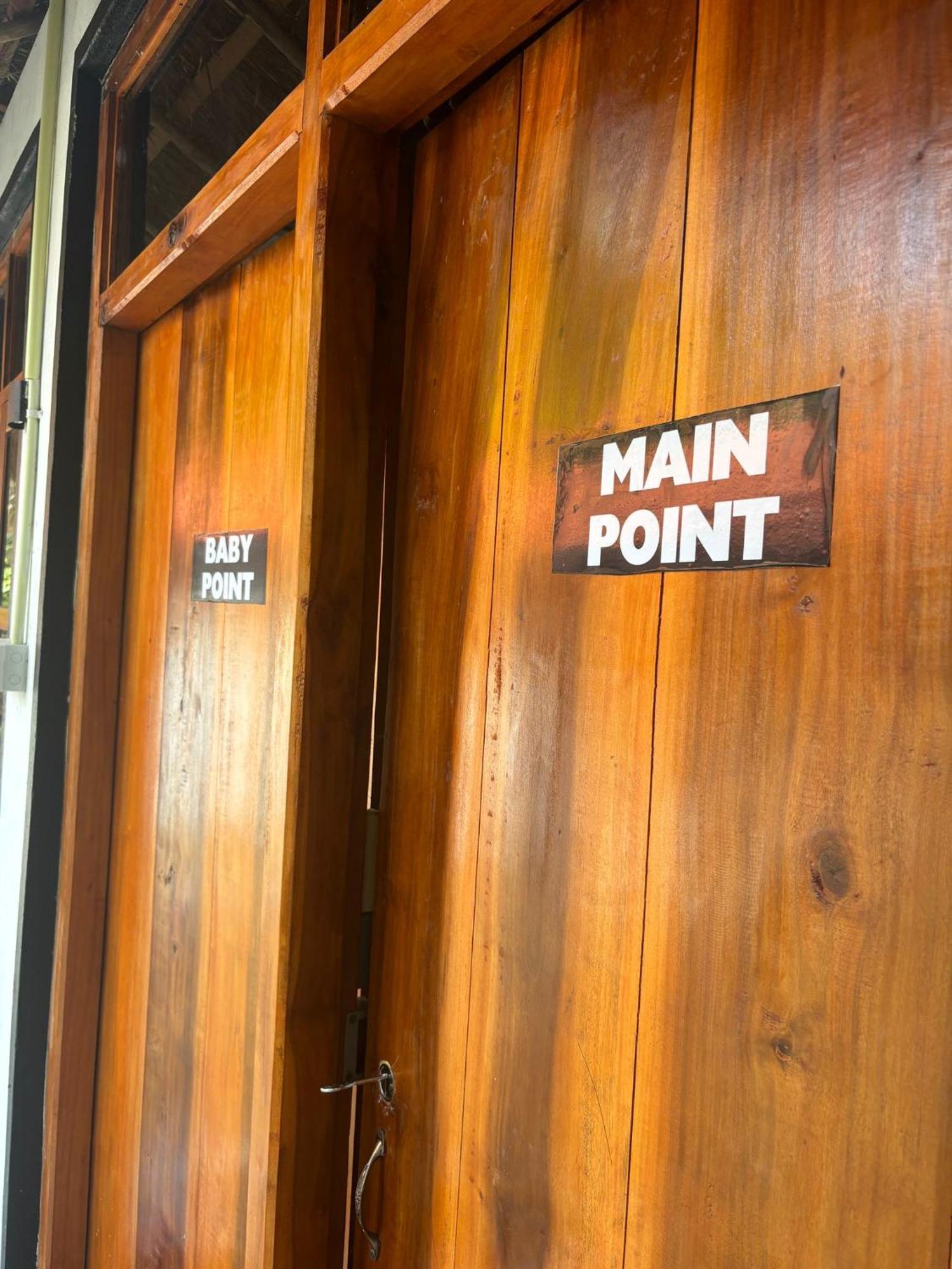 Surfing Lion Hostel Vịnh Arugam Ngoại thất bức ảnh