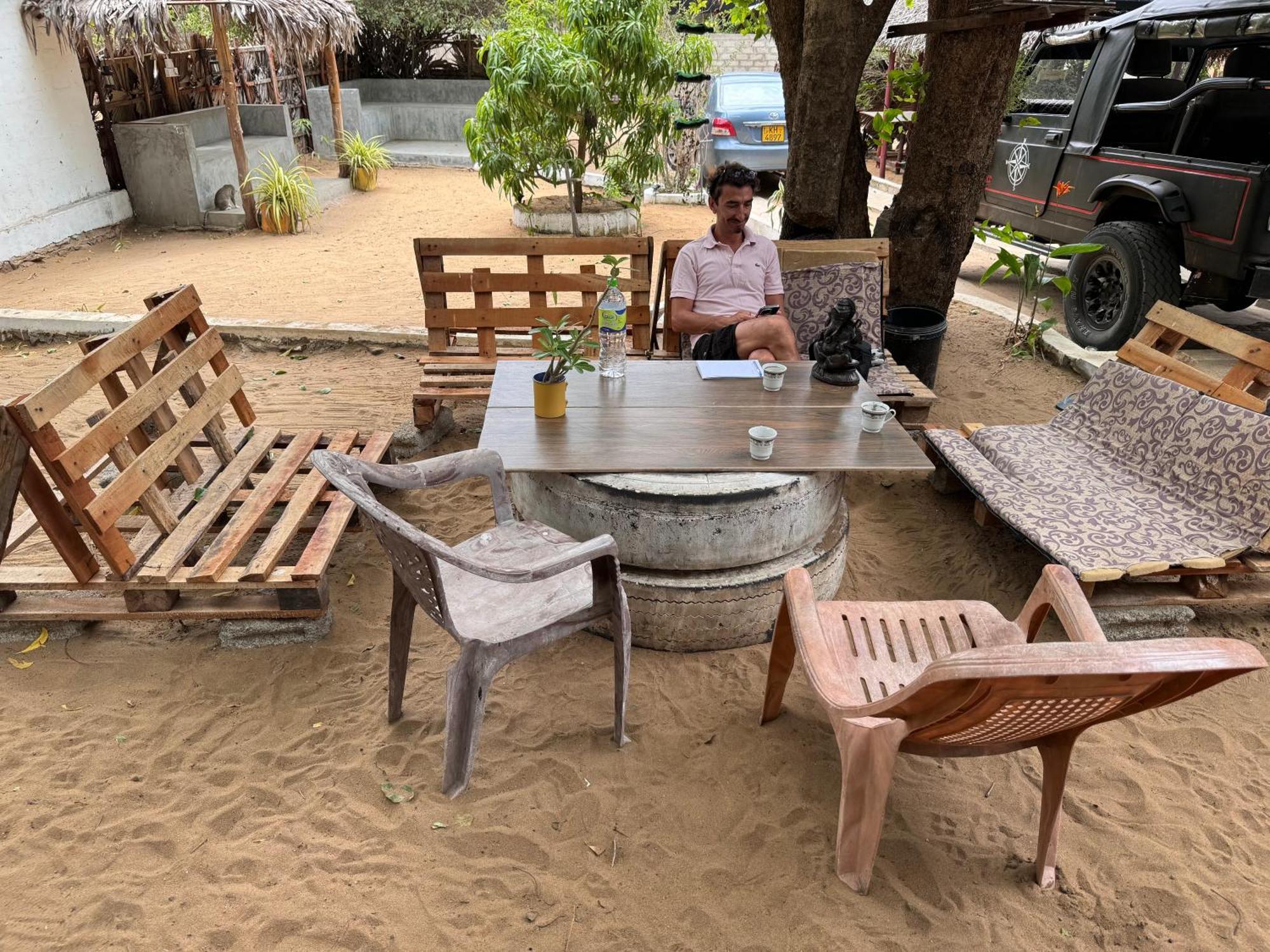 Surfing Lion Hostel Vịnh Arugam Ngoại thất bức ảnh