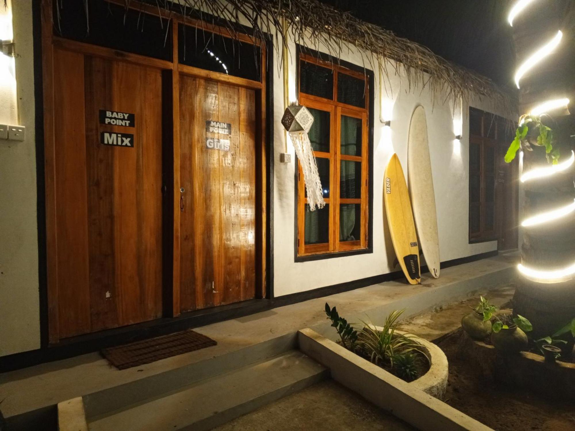 Surfing Lion Hostel Vịnh Arugam Ngoại thất bức ảnh