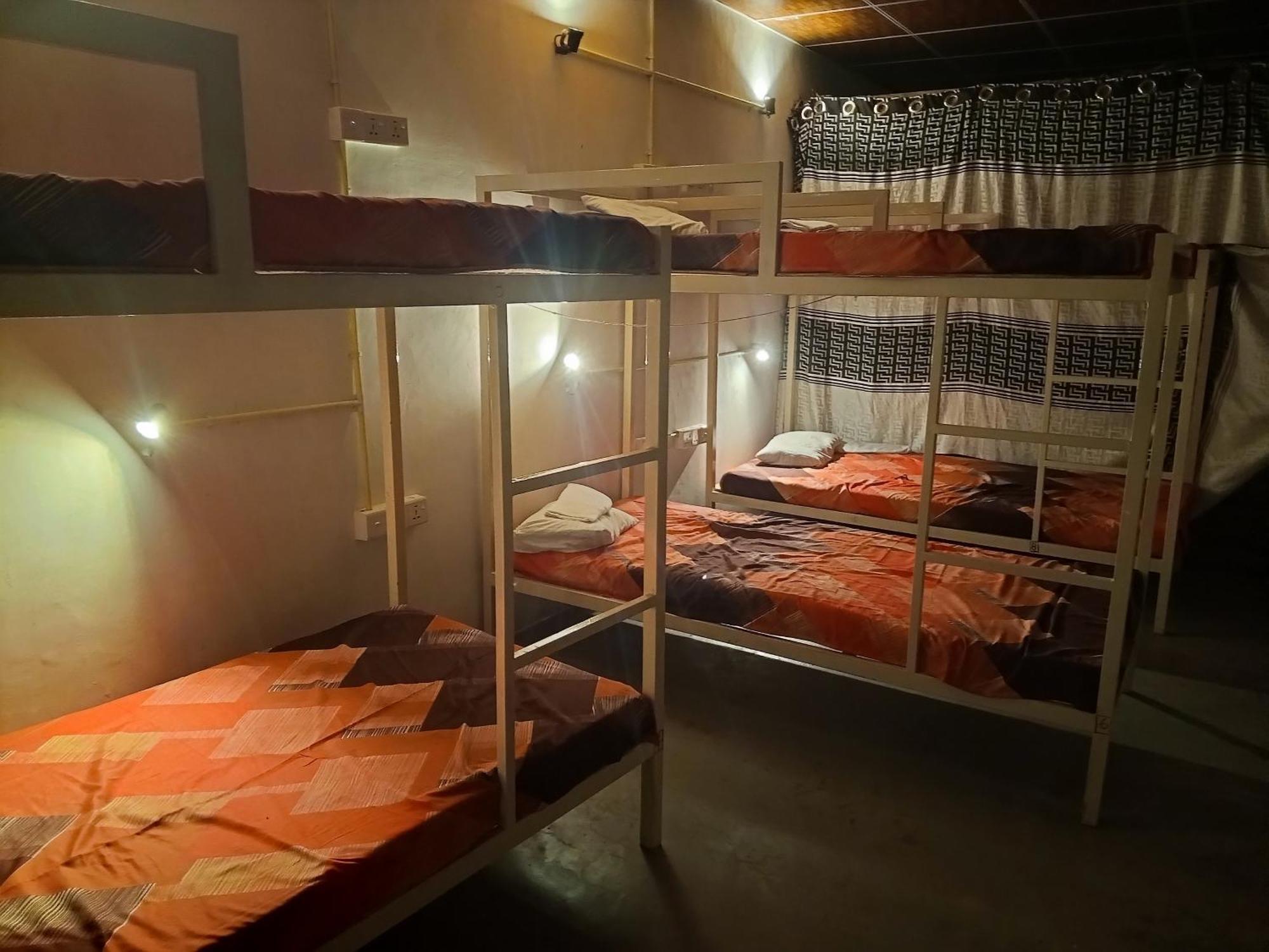 Surfing Lion Hostel Vịnh Arugam Ngoại thất bức ảnh