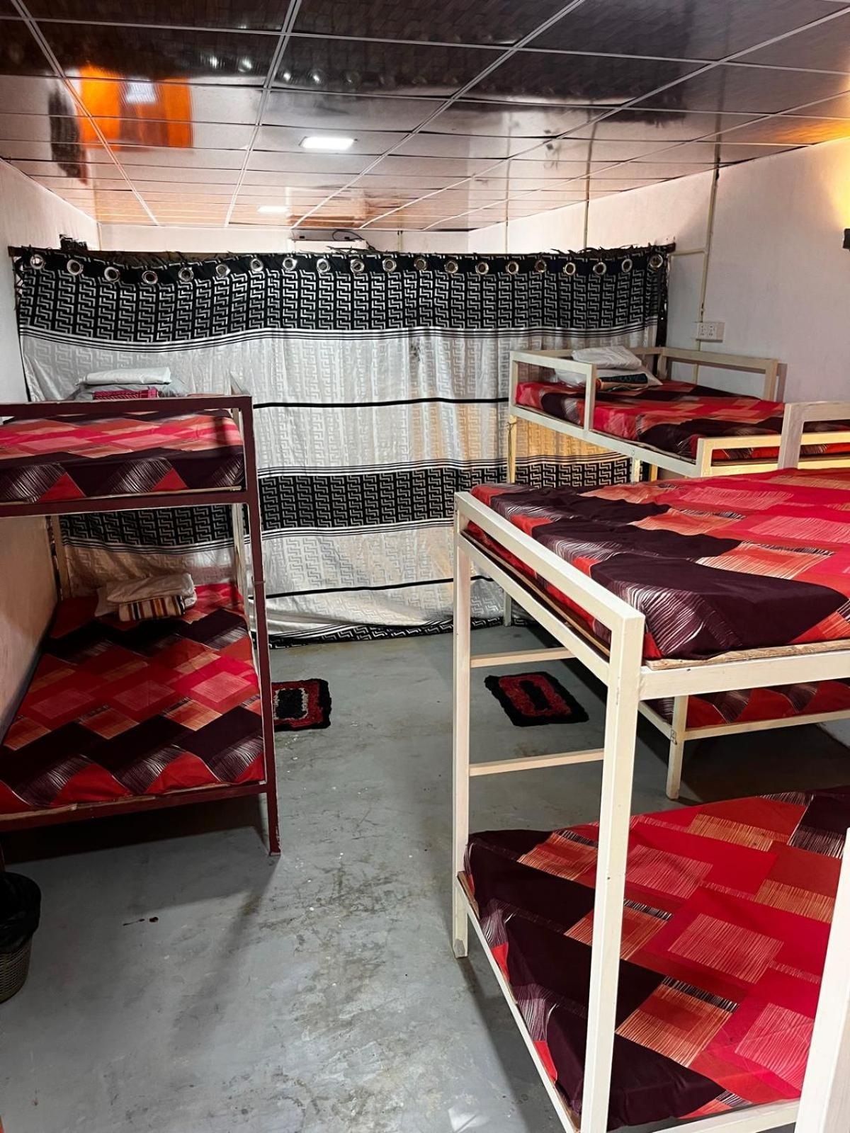 Surfing Lion Hostel Vịnh Arugam Ngoại thất bức ảnh